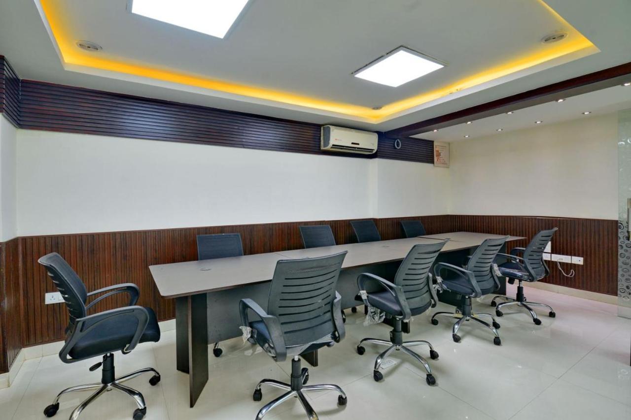 Silver Leaf Noida Exterior photo